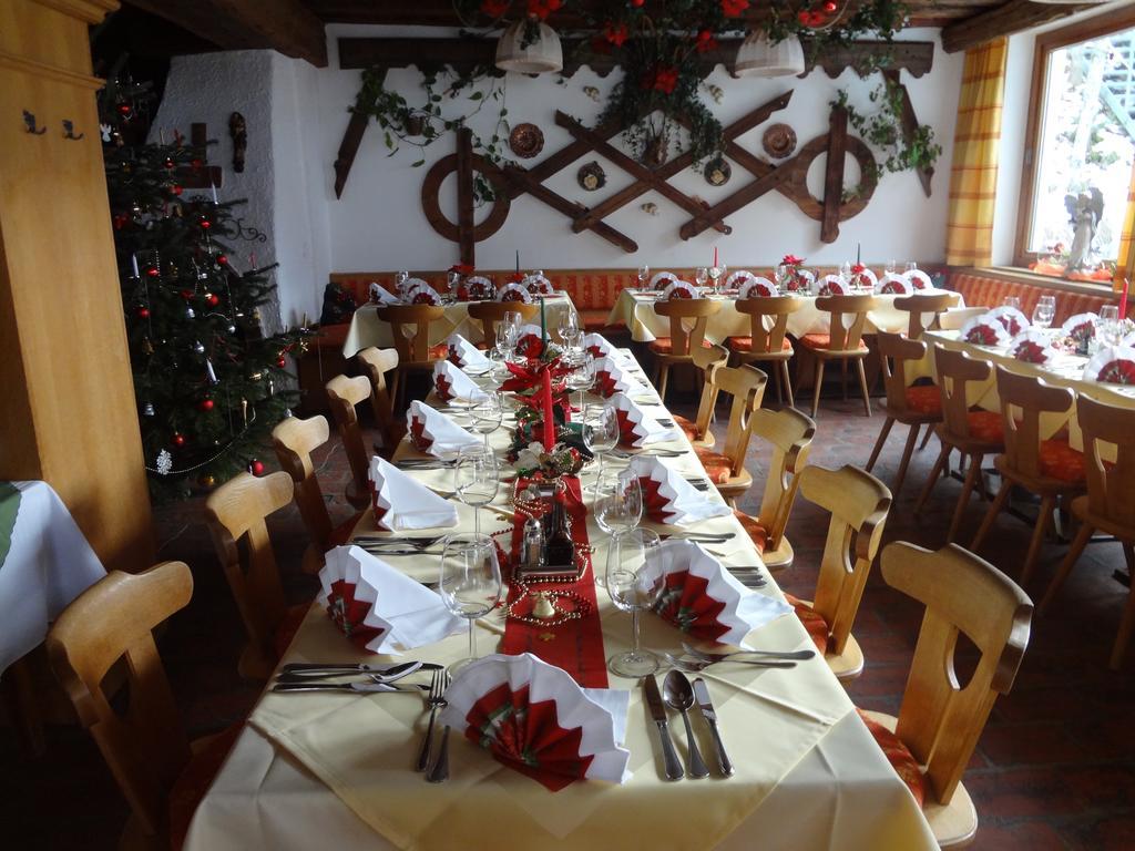 Pension Nina & Gasthof Alpenrose Gschnitz Exterior photo